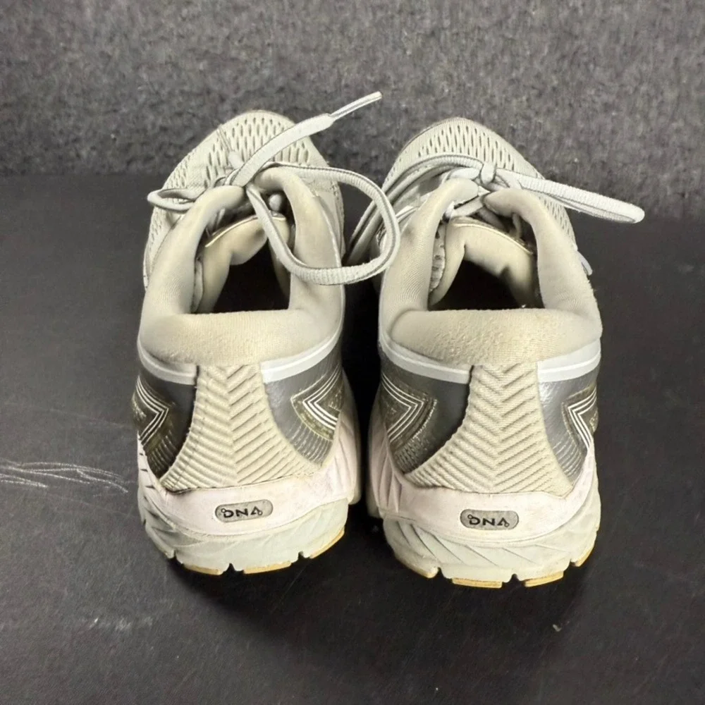 Brooks Ghost 10‎ Running Shoes Women's Size 7 Gray Athletic Sneakers DNA Cushion